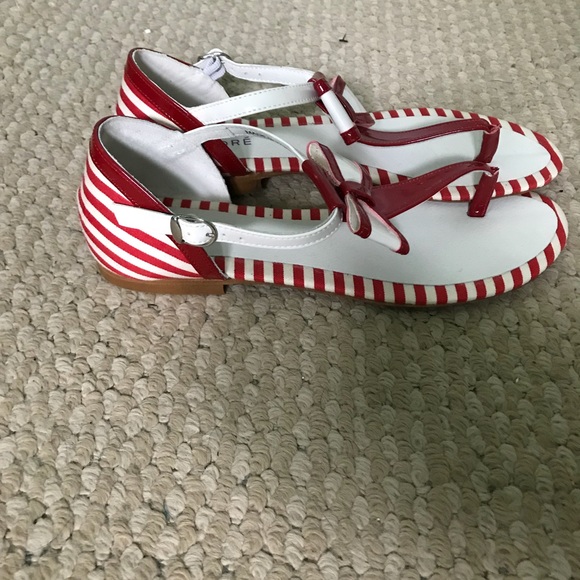 Andre thong sandals - Picture 2 of 2